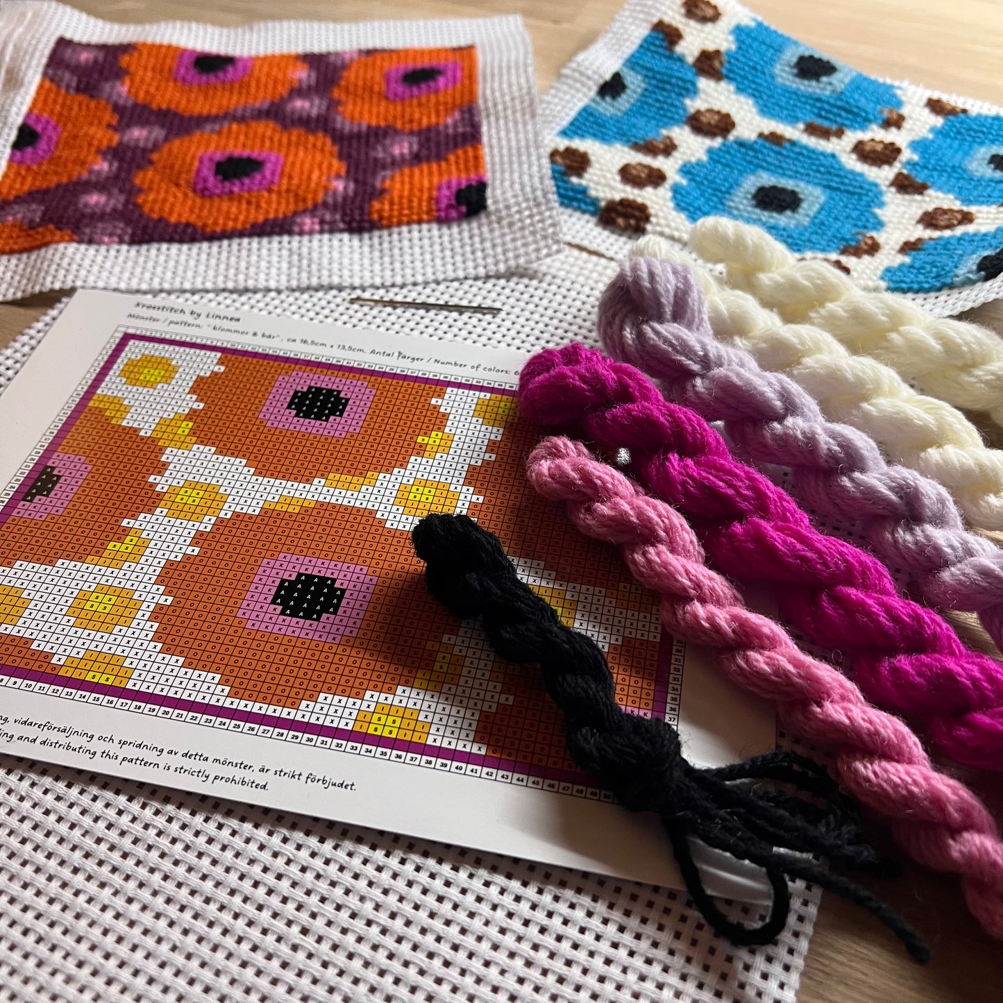 Broderikit blommor och bär