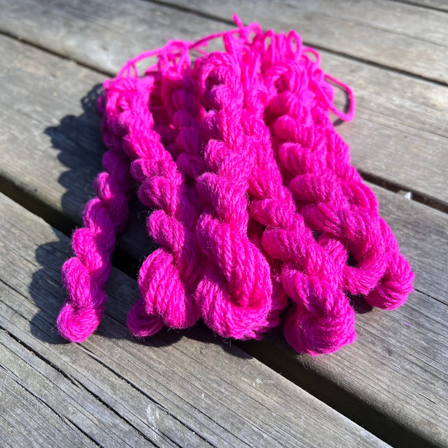 Ullgarn starkt rosa, 10m