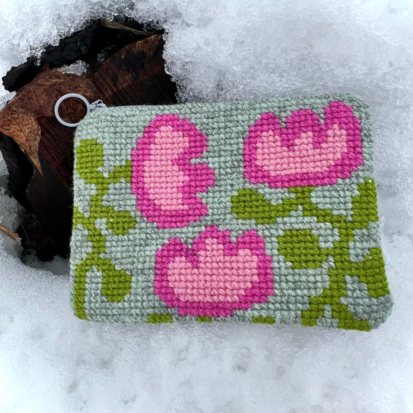 Broderikit med ullgarn ”snirkliga tulpaner” 12x17,5cm