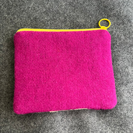 Handgjord unik börs, ”poppig petunia” rosa/beige 13x15,5cm