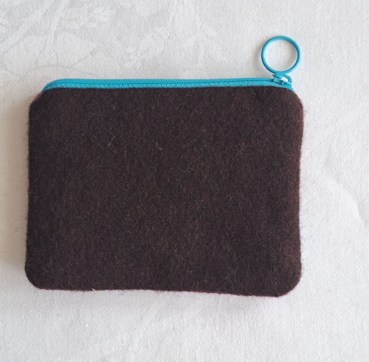 Handgjord unik börs, älgmöte i solnedgång