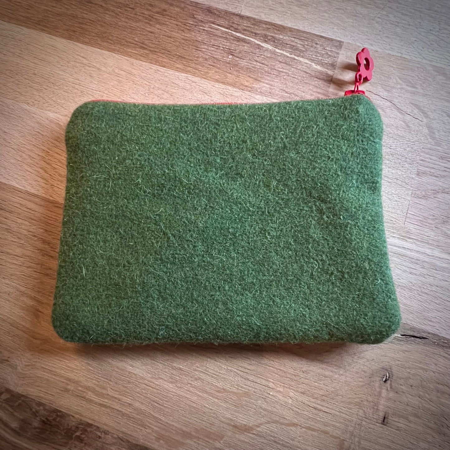 Handgjord unik börs, 3 äpplen röd/grön