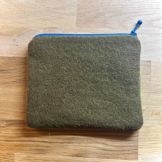 Handgjord unik börs, räv i skymningen på vallmofält, 12x15,5cm