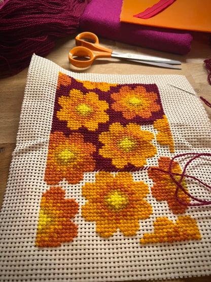 Mobil och glasögonfodral kit ”sommarblom” orange/körsbärsröd 12x20cm