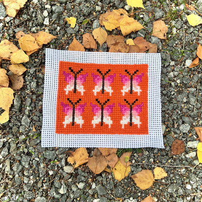 Broderi & sykit, liten börs ”oktobervinge” ca 11x14cm