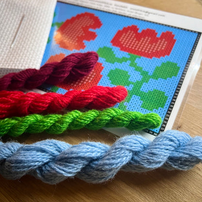 Broderikit med ullgarn ”snirkliga tulpaner” 12x17,5cm