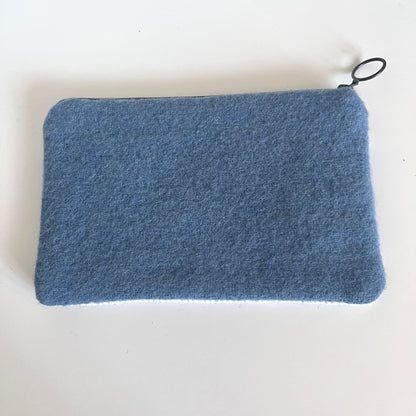 Handgjord unik börs, blå cirklar