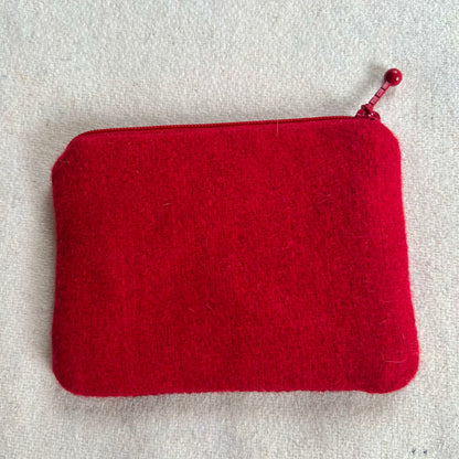 Broderi & sykit, liten börs ”tunnelsyn, ankomst” 10x13cm