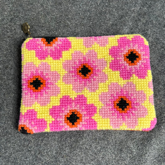 Handgjord unik börs, ”sommarblom” gul/rosa 13x17cm