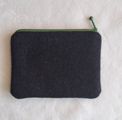 Handgjord unik börs, fina finkar, grön/röd