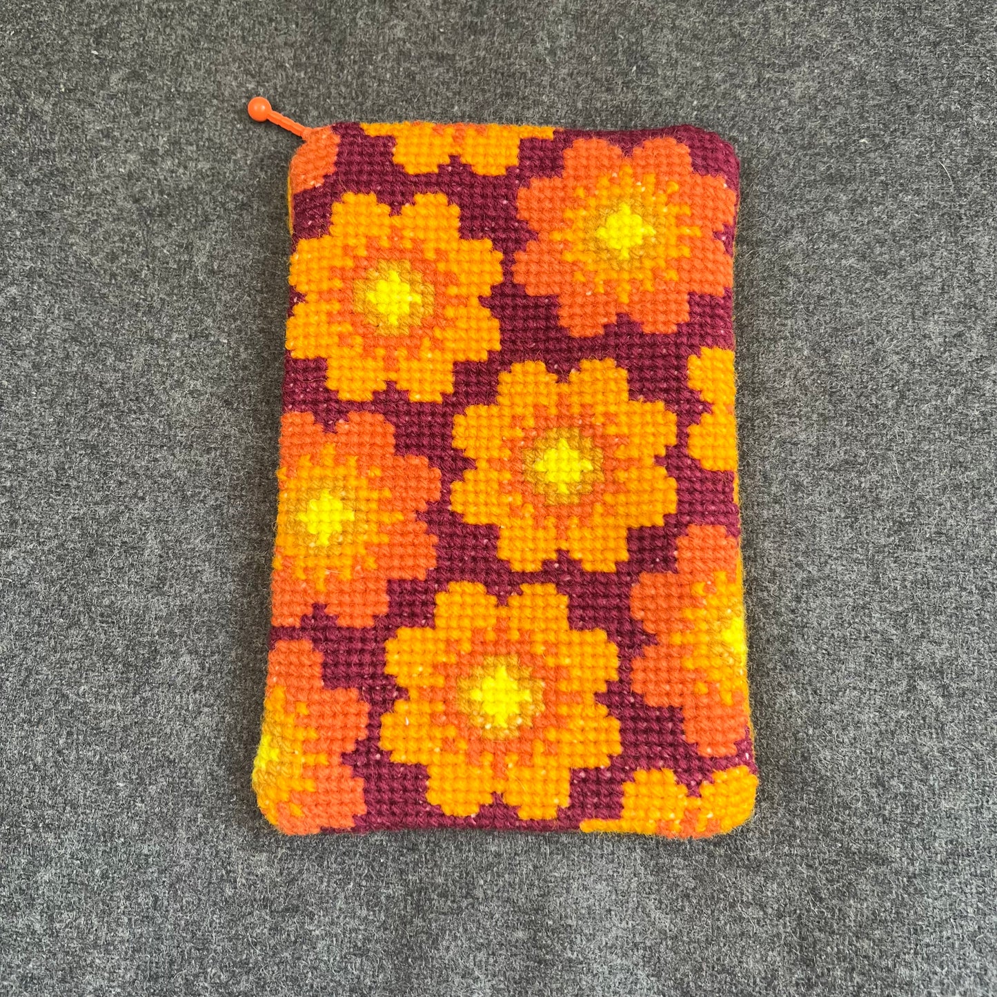 Mobil och glasögonfodral kit ”sommarblom” orange/körsbärsröd 12x20cm