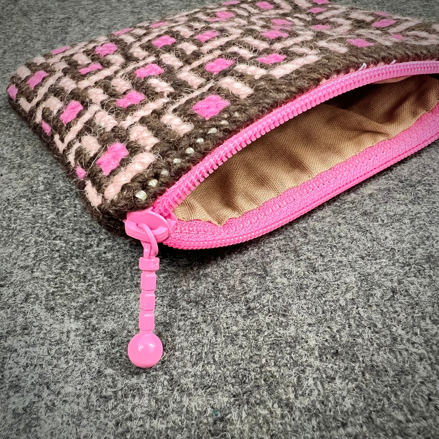 Broderi & sykit, liten börs ”tunnelsyn, fjärran” 10,5x13cm