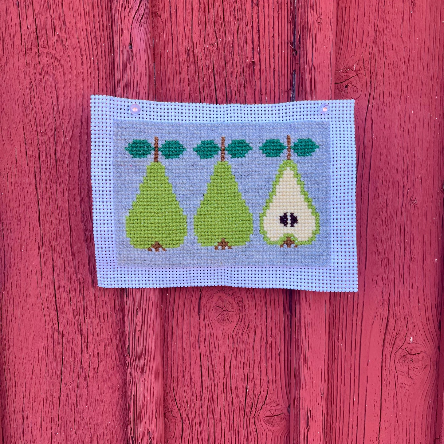 Broderikit med ullgarn ” piron päron ”