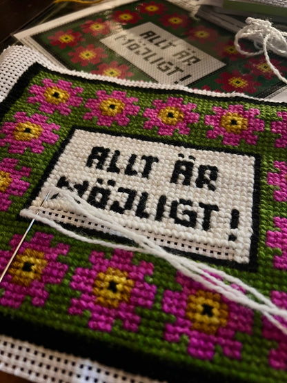 Textbroderikit med ullgarn, ”allt är möjligt” 20,5x17cm