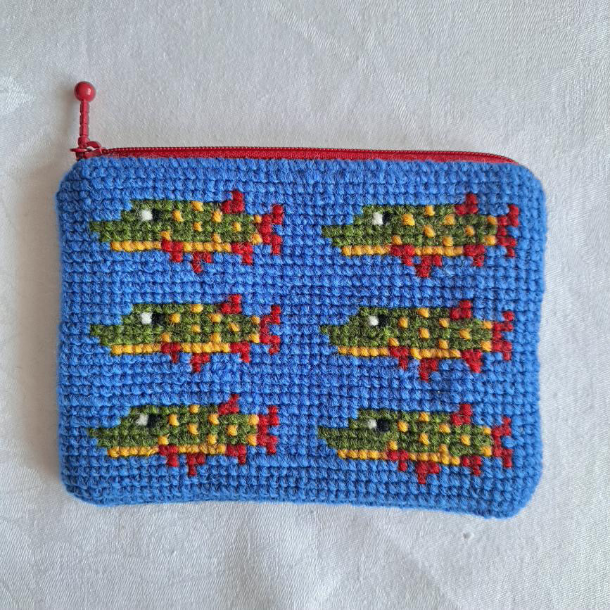 Broderikit med ullgarn ” gäddgänget ”