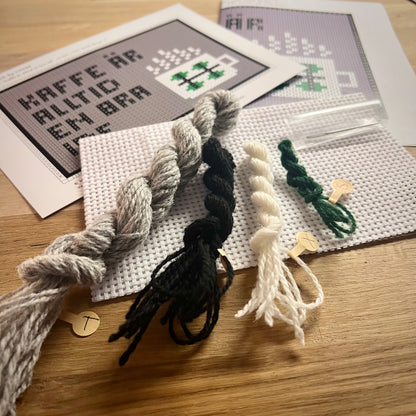 Textbroderikit ”kaffe är alltid en bra ide”