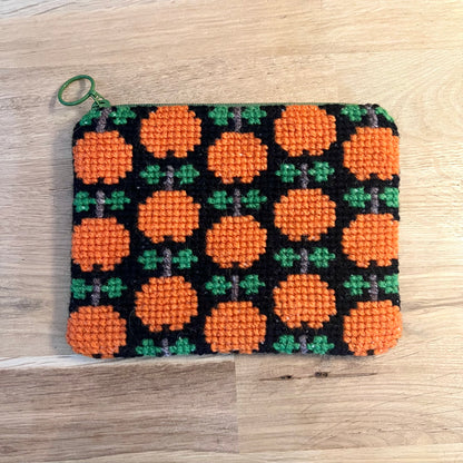Handgjord unik börs ”apelsinträdgård” svart, 11,5x15cm