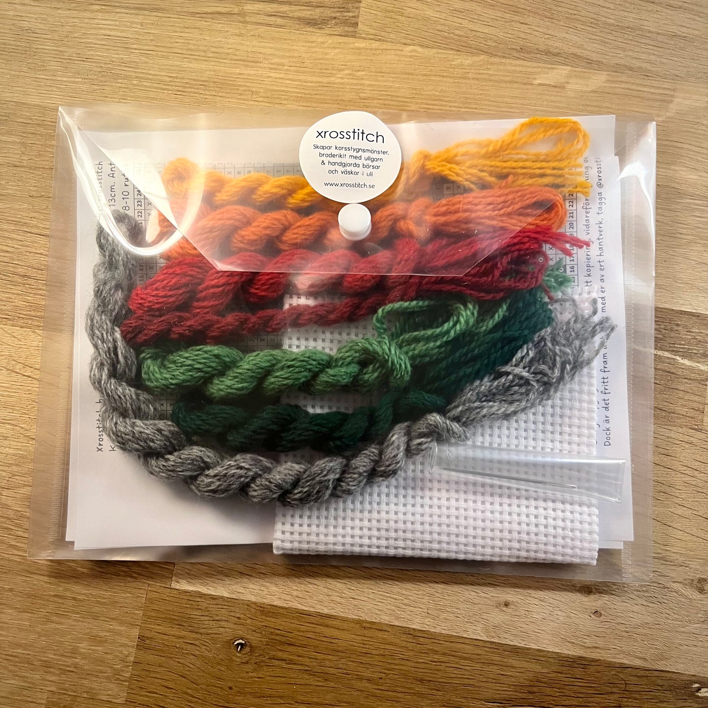 Broderikit med ullgarn ”längtan till våren” 13x17cm