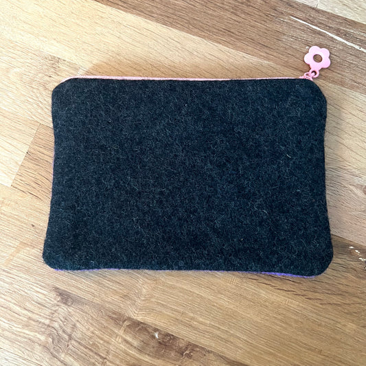Handgjord unik börs, ”3 retroblommor”lila/rosa 12x16,5cm