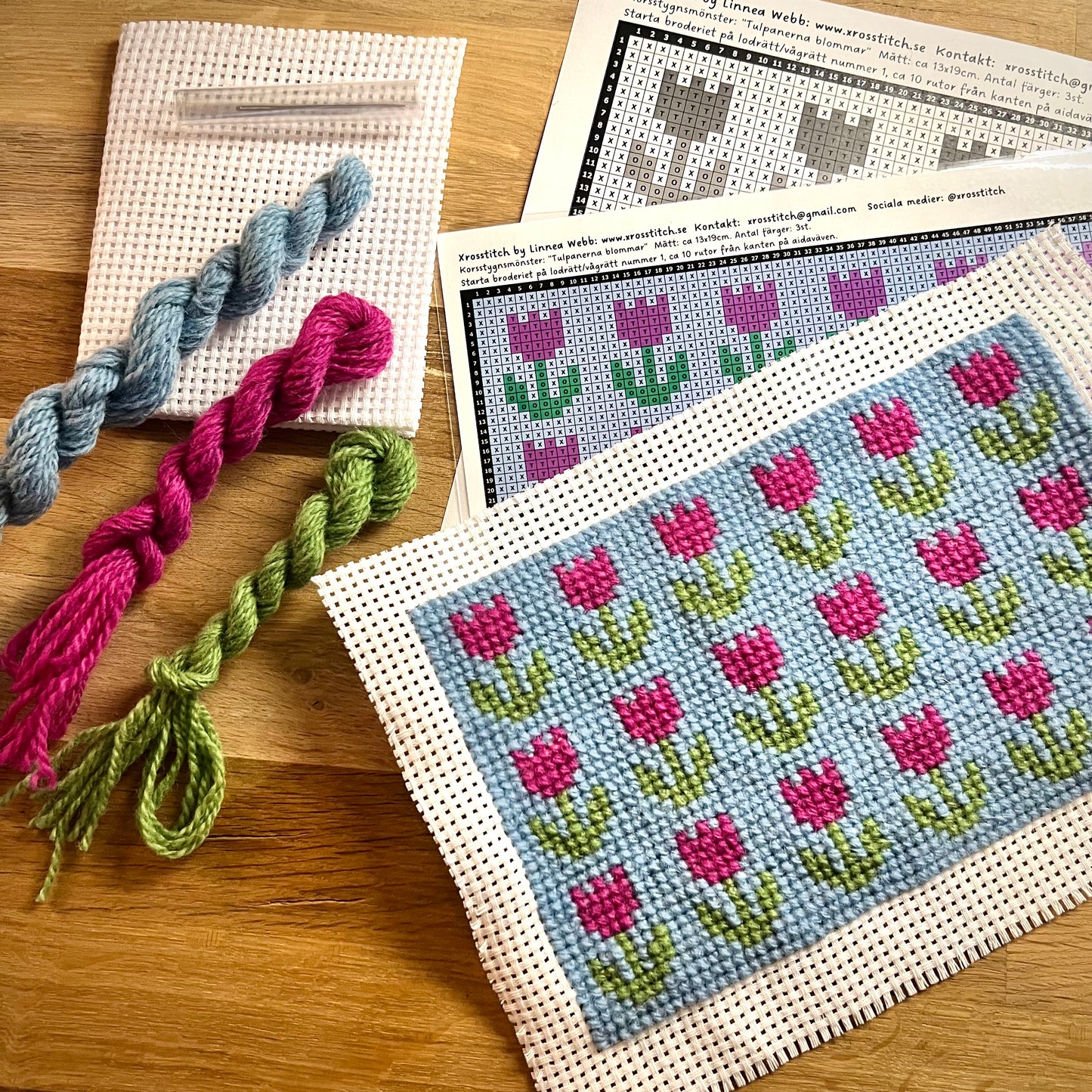 Broderikit med ullgarn ”tulpanerna blommar” 13x18,5cm