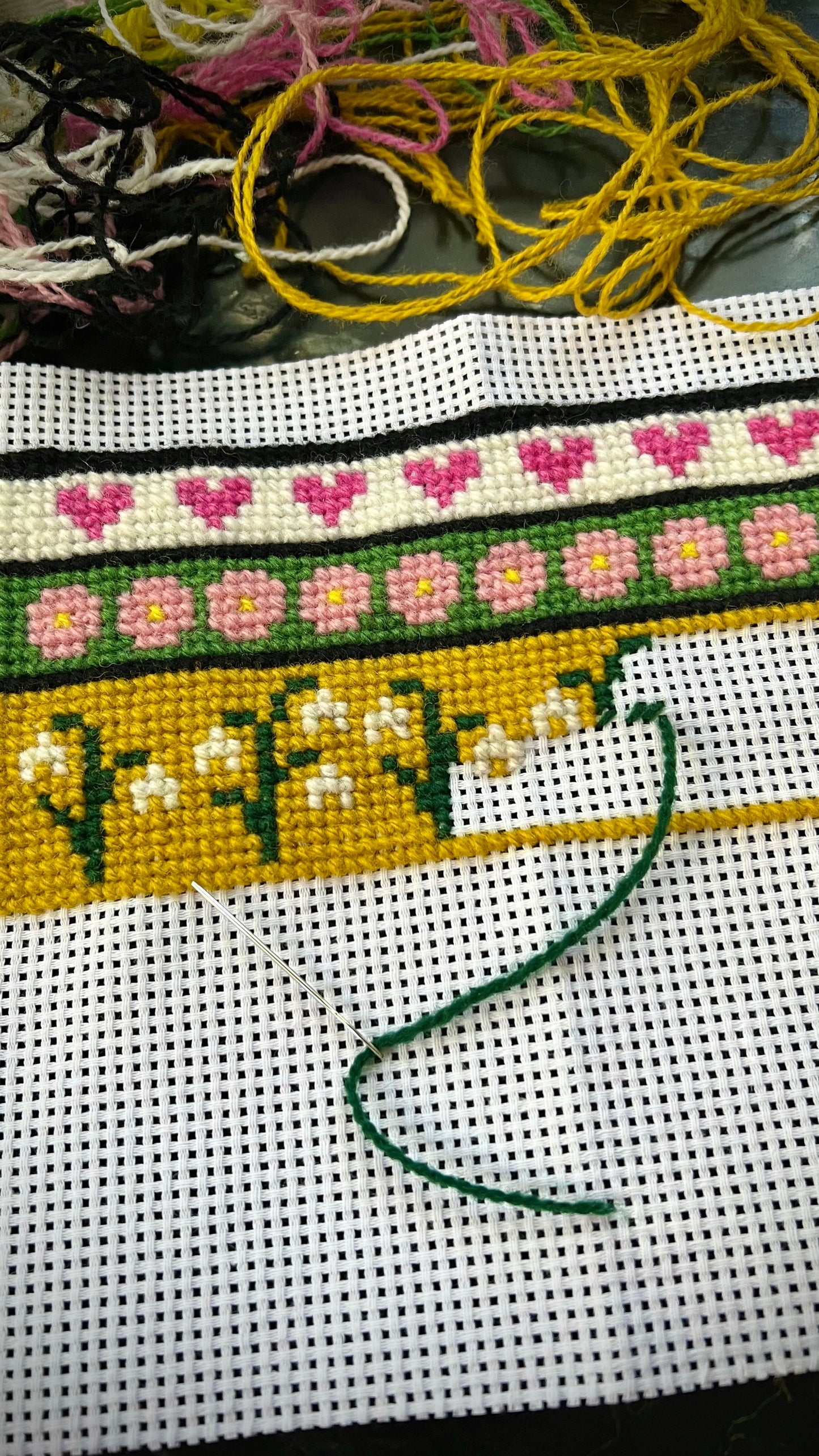 Broderikit med ullgarn ”Snödroppar” 16x21cm