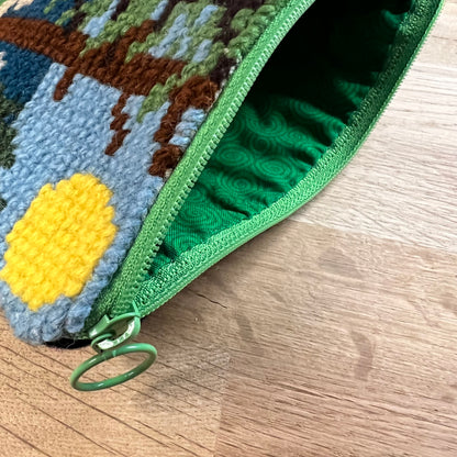 Handgjord unik börs, älg ”dags för ett dopp” nr2, 18,5x16cm