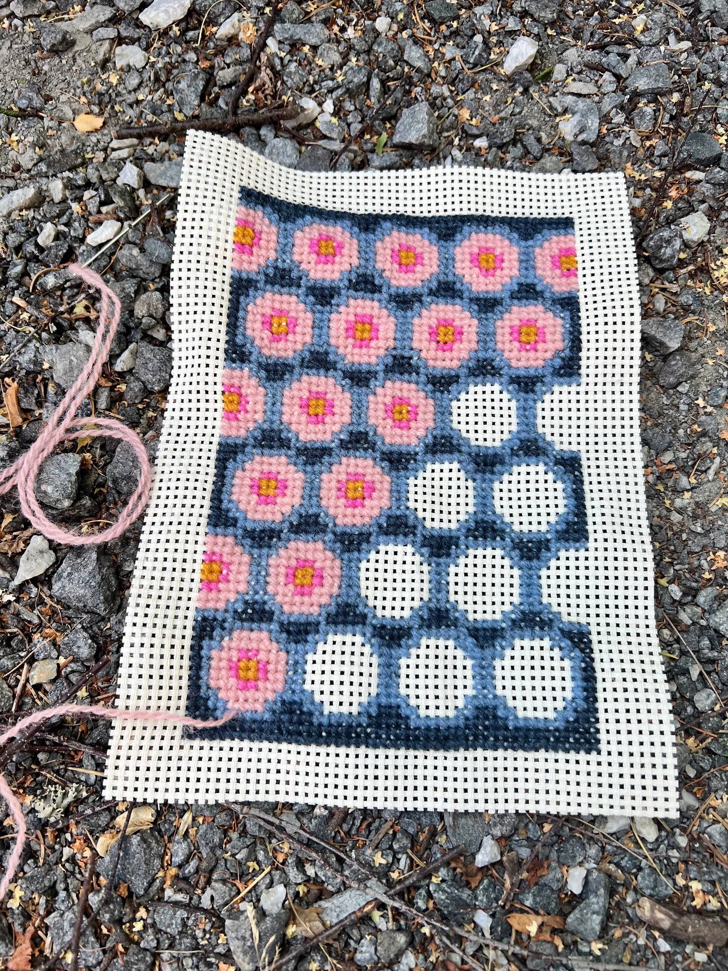 Mobil och glasögonfodral kit ”höstglöd” färg: blåbär/mashmellow 13,5x20cm