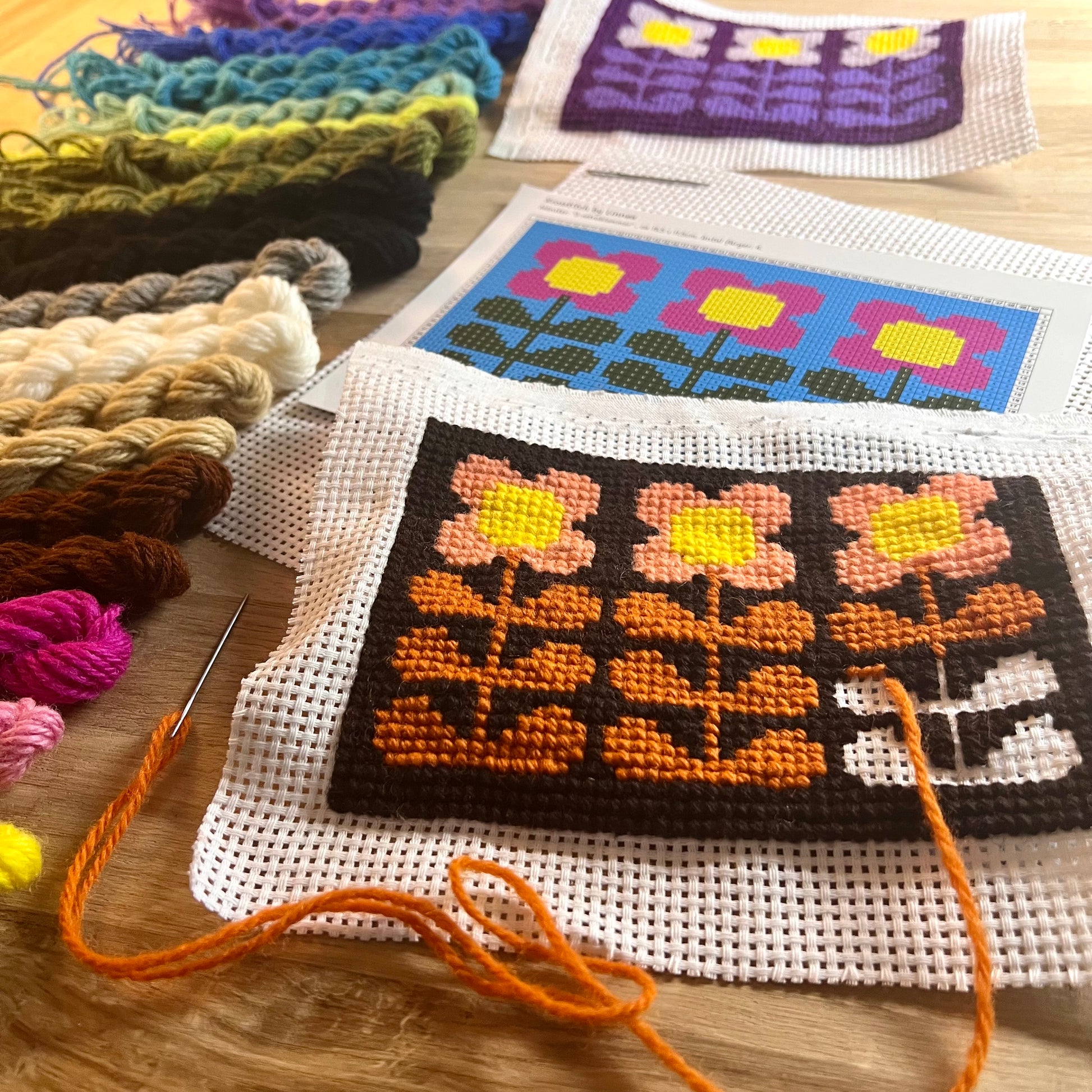 Broderikit 3 retroblommor