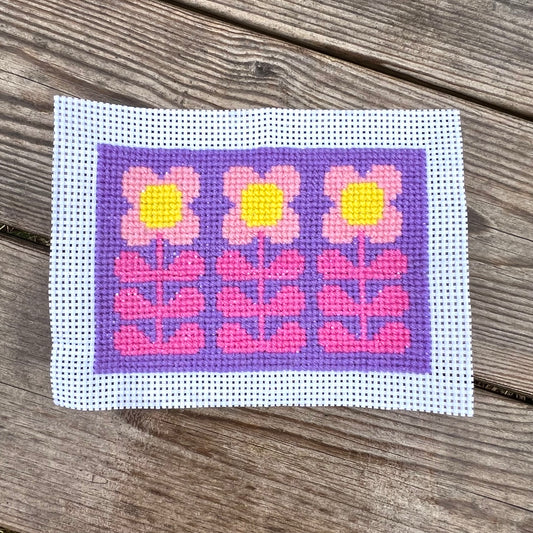 Broderikit med ullgarn ” 3 retroblommor ”