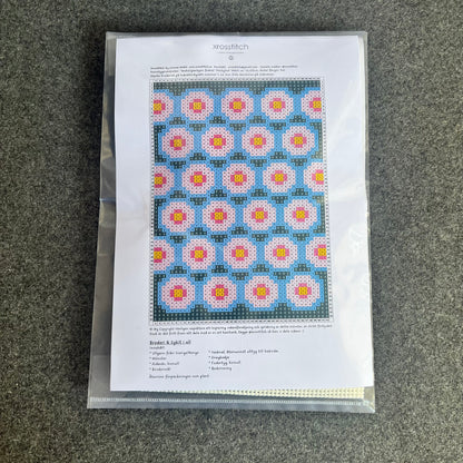 Mobil och glasögonfodral kit ”höstglöd” färg: blåbär/mashmellow 13,5x20cm