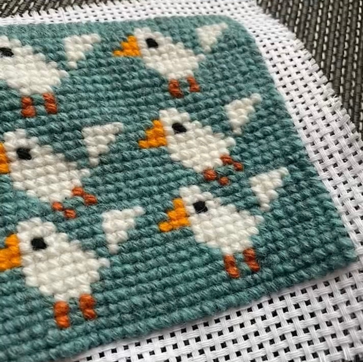 Broderikit med ullgarn ”möte i skärgården”