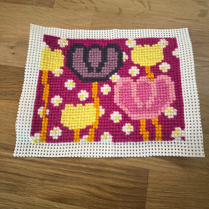 Broderikit med ullgarn ” blomsterlandet ” 15,5x12cm