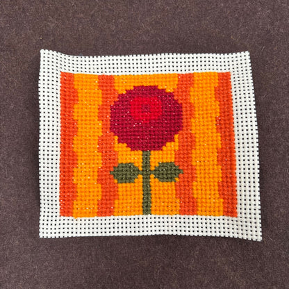 Broderikit ”det ensamma lilla lingonet” 11,5x13cm