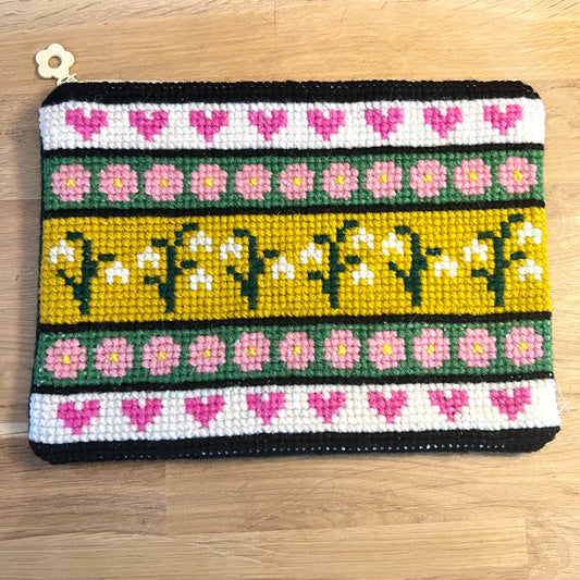 Handgjord unik börs ”snödroppar” 16x21cm