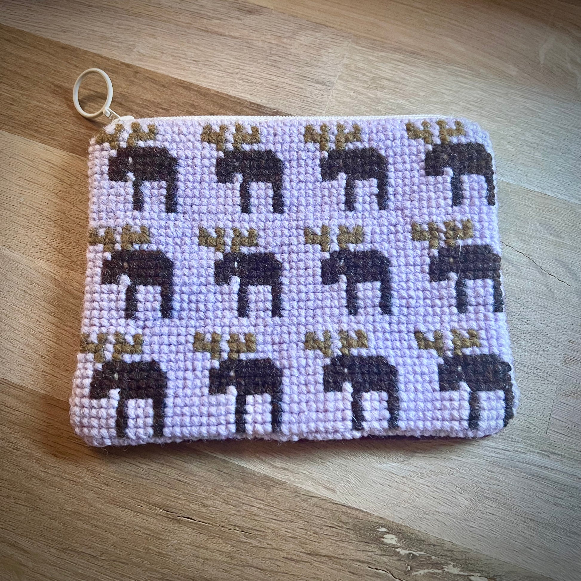 Handgjord unik börs, älgar ljuslila