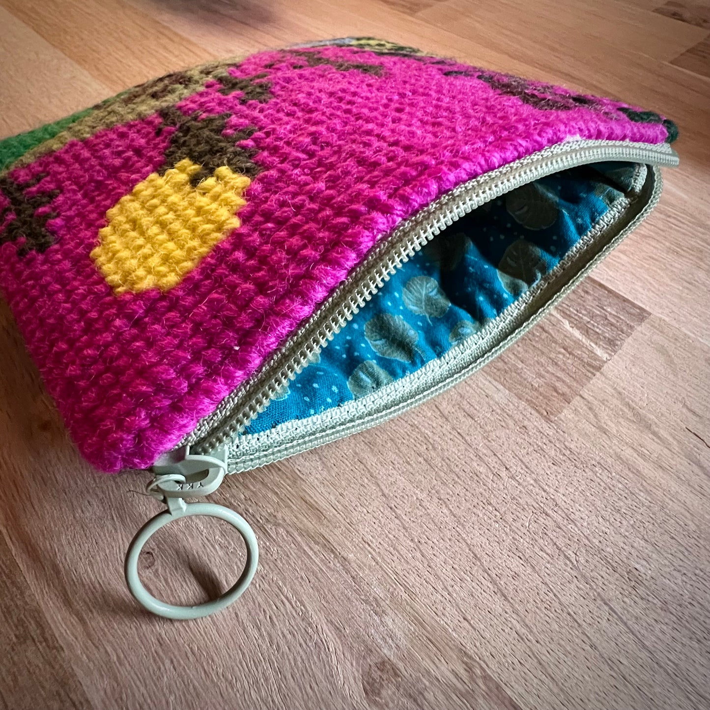 Handgjord unik börs, älg i skymningen rosa