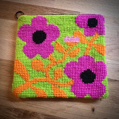 Handgjord unik börs, nyponrosor