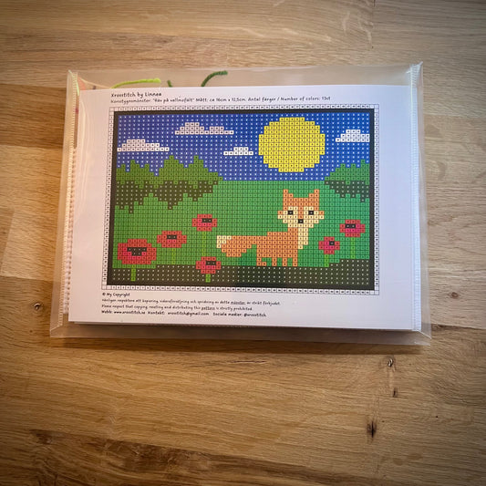 Broderikit med ullgarn räv på vallmofält