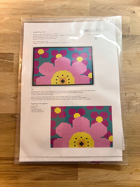 Broderikit med ullgarn retroblomma